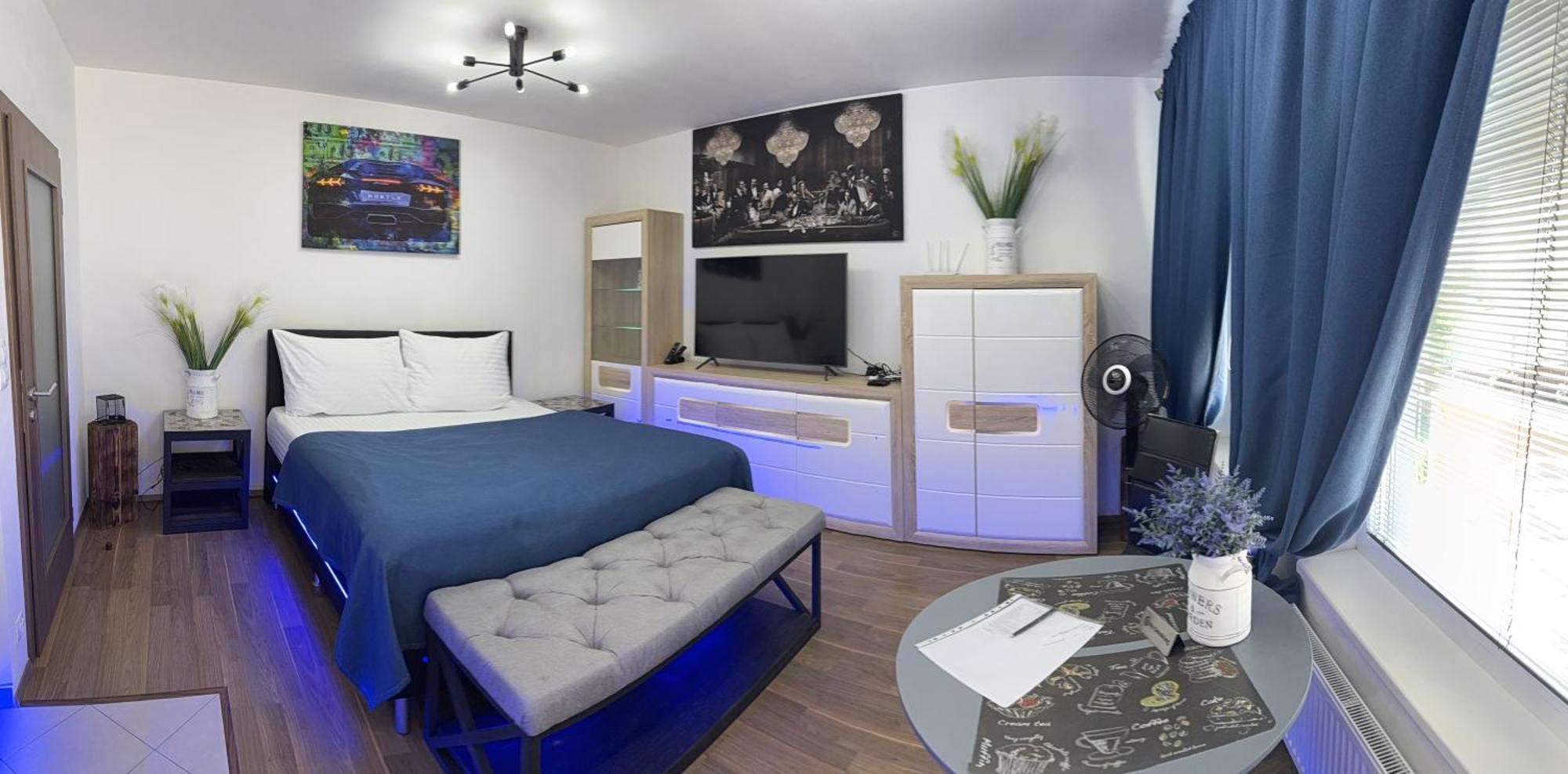 Apartment Iron Cube Прага Экстерьер фото